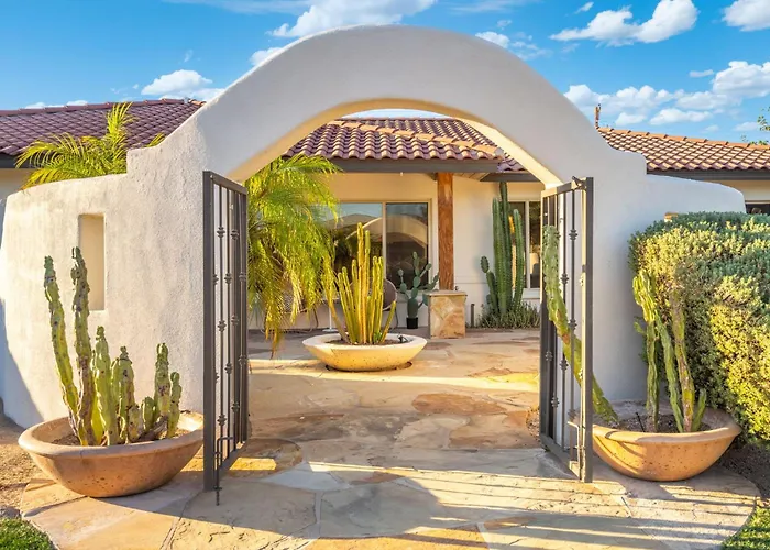 The Iconic Granada Grotto Social Retreat Scottsdale