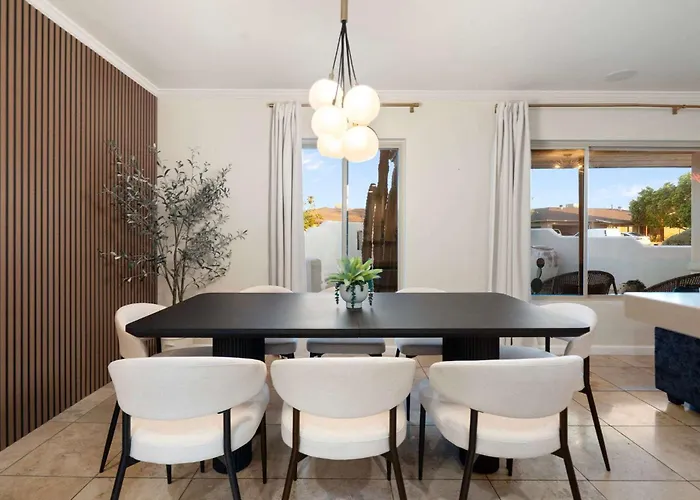The Iconic Granada Grotto Social Retreat Scottsdale