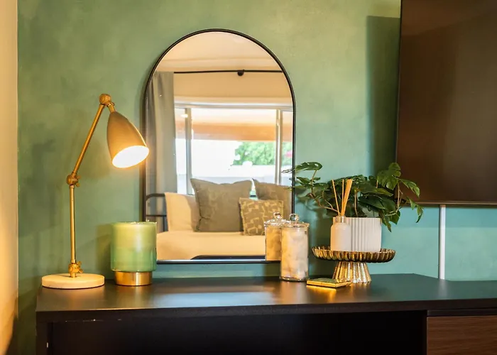 The Iconic Granada Grotto Social Retreat