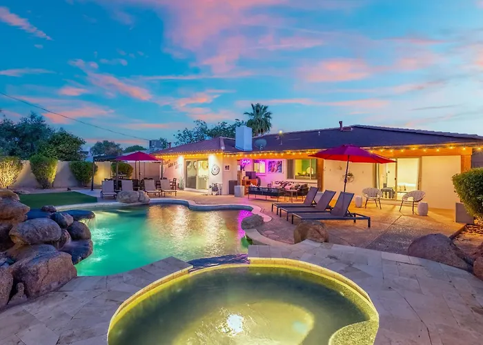 The Iconic Granada Grotto Social Retreat Ferienhaus Scottsdale